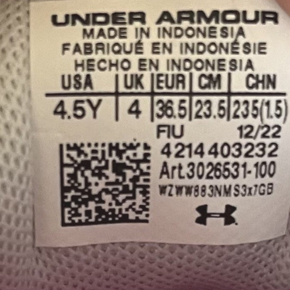 Under Armour Sneakers Girls Kids Youth Size 4.5 pink Gray Outhustle Tennis Shoes - Picture 4 of 6